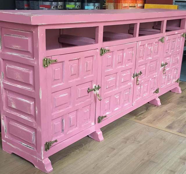 Colores & Ambientes S.L. mueble rosa